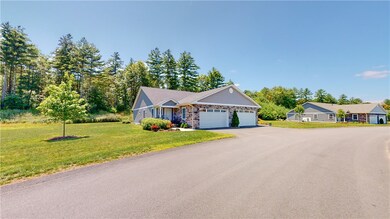 98 Bella Vista Cir unit 29, Chepachet, RI 02814 - photo 3