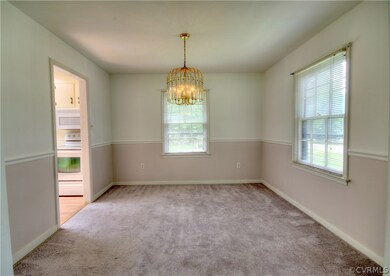 Formal Dining Room has Chairrail!