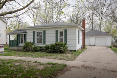 521 Walnut St-102