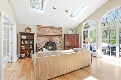 55 Everett St, Sherborn, MA 01770 - photo 6