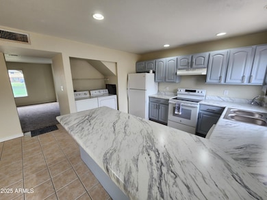 4569 S Mill Ave unit 98, Tempe, AZ 85282 - photo 7