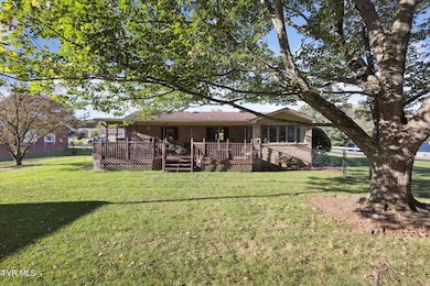 876 Edgemont North St NE, Abingdon, VA 24210 - photo 5