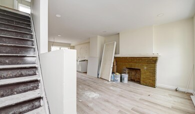 1298-Living Space (2)
