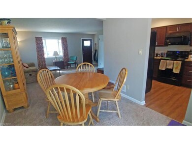 1080 Kevin Dr, Akron, OH 44313 - photo 4