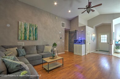 Living room - entry