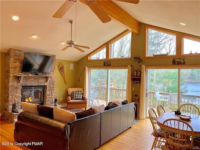 316 Tinkwig Dr, Hawley, PA 18428 - photo 4