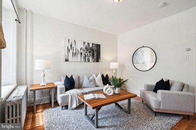 306 Carson St, Philadelphia, PA 19128 - photo 4