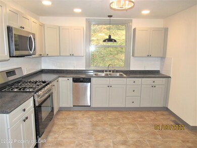 71 George Ave, Nanticoke, PA 18634 - photo 3