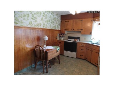Eating area in kitchen.