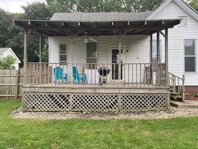 306 E Pembroke St, Tuscola, IL 61953 - photo 4