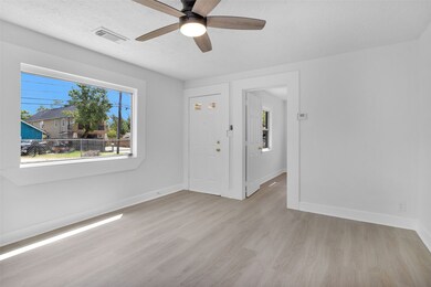 7327 Roswell St, Houston, TX 77022 - photo 6