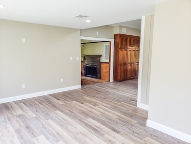 185 Catering Rd, Wolcott, CT 06716 - photo 4