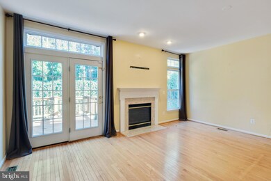 8803 Carpenters Hall Dr, Lorton, VA 22079 - photo 6