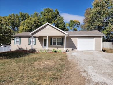 1157 Avenue D St, Greencastle, IN 46135 - photo 2