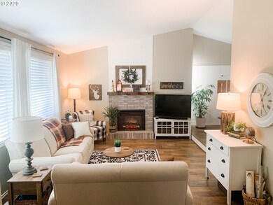 1413 SW 25th St, Troutdale, OR 97060 - photo 2