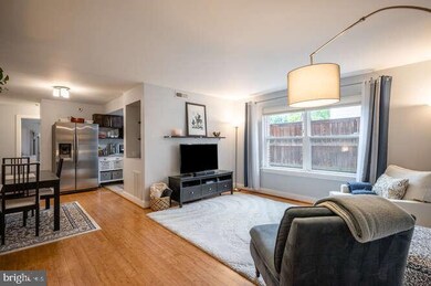 907 Euclid St NW unit 103, Washington, DC 20001 - photo 3