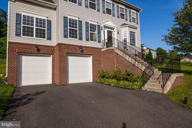 17751 Tweezer Ct, Dumfries, VA 22026 - photo 2