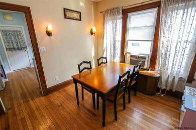 44 Holmes Ct, Albany, NY 12209 - photo 6