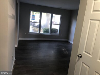 511 Peacock Dr, Hyattsville, MD 20785 - photo 7