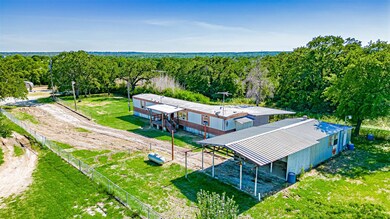 1005 Meadow Oaks St, Azle, TX 76020 - photo 5