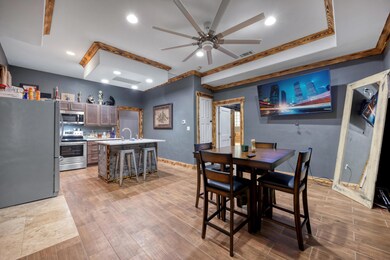 Kitchen/Dining