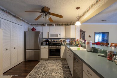 35 Dover Ct, Tinton Falls, NJ 07712 - photo 7