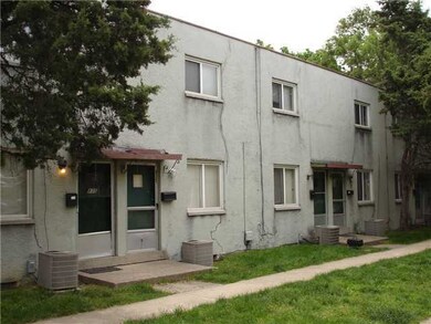 835 E Mithoff St, Columbus, OH 43206 - photo 4