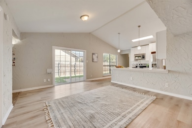 6015 Mcafee Dr, the Colony, TX 75056 - photo 4