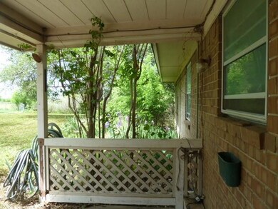 2055 Hill Top Cir, Weatherford, TX 76085 - photo 4