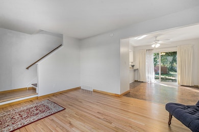 3246 Williamsburg Rd, Ann Arbor, MI 48108 - photo 5