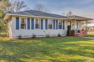 311 Booth Ave, Cantonment, FL 32533 - photo 4