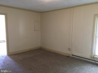 224 S 2nd St, Chambersburg, PA 17201 - photo 3