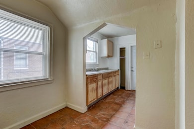 3 - Kitchen v2 2022-9-7.jpg-FULL