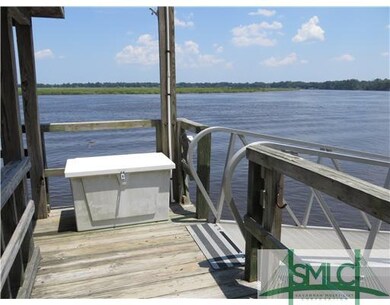 Waterfront/Dock/Pier.