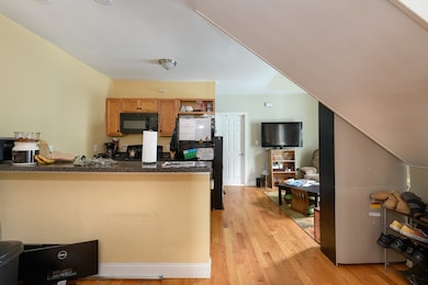 45 Clifton St unit 45, Cambridge, MA 02140 - photo 4