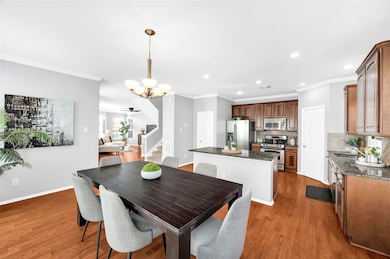 Big fabulous kitchen and dining with granite and s