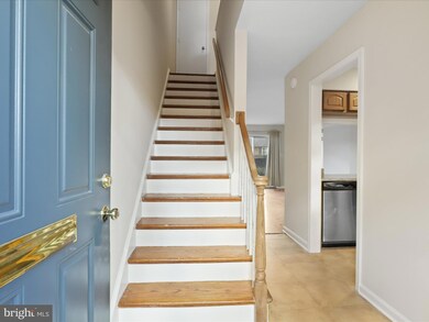 8380 Forrester Blvd unit 547, Springfield, VA 22152 - photo 3