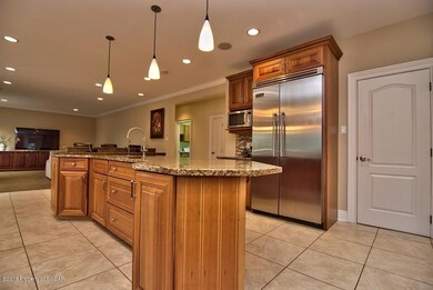 208 Greystone Dr, Shavertown, PA 18708 - photo 7