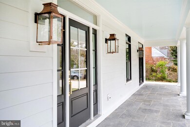 1102 Vassar Rd, Alexandria, VA 22314 - photo 3