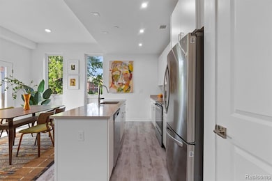 655 W Willis St unit 304, Detroit, MI 48201 - photo 5