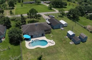 6422 County Road 390, Alvin, TX 77511 - photo 4