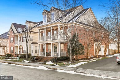 9789 Maple Trace Cir, Fairfax, VA 22032 - photo 2