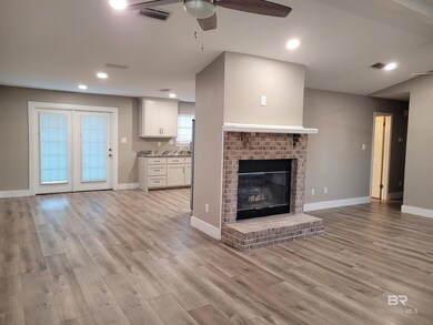 113 Destrehan Rd, Fairhope, AL 36532 - photo 7