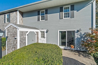 25 Village Green Dr unit A, Sagamore Beach, MA 02562 - photo 2