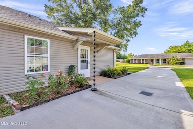 32PembrookCir-20