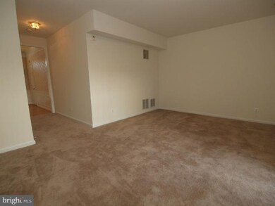 16821 Jed Forest Ln, Woodbridge, VA 22191 - photo 6