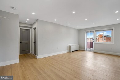 The Lancaster unit 604, Arlington, VA 22204 - photo 2