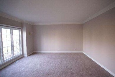 2260 Hillsboro Ln unit 4, Naperville, IL 60564 - photo 2