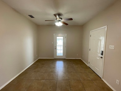 5402 Marcella Ave unit 203 B, Laredo, TX 78041 - photo 2