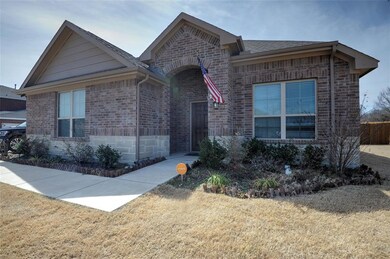 907 Royse Ridge Rd, Ennis, TX 75119 - photo 2